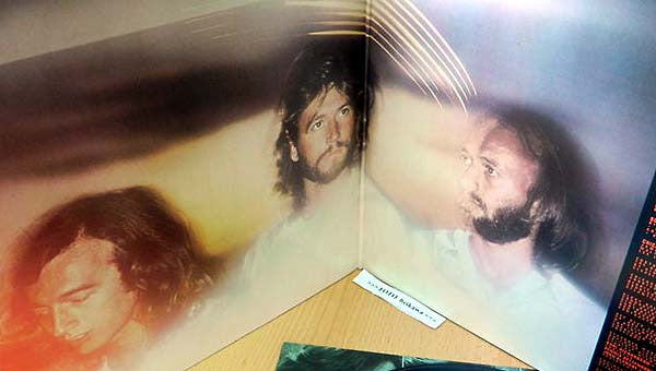 Bee Gees – Spirits Having Flown VINYL